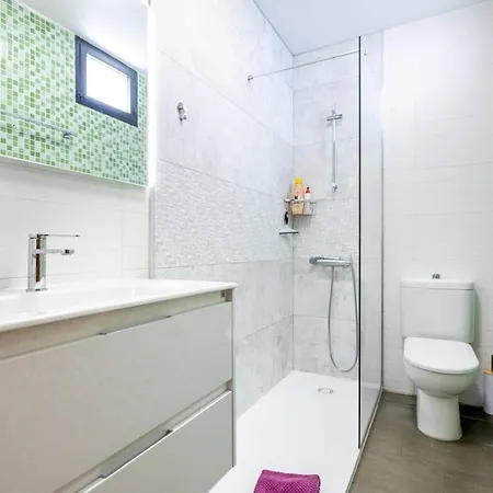 Charming With An Excellent Location Apartman Arona